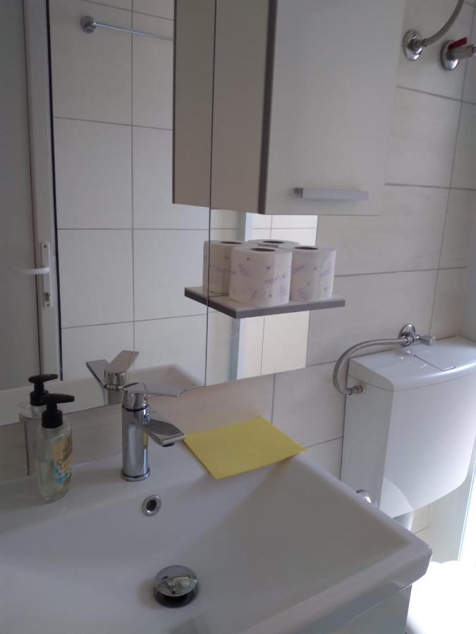 Romance Appartement Podstrana Buitenkant foto